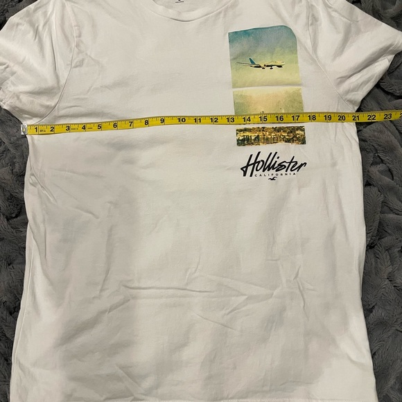 2/$15 Hollister California White T-Shirt Size Large - Picture 7 of 8